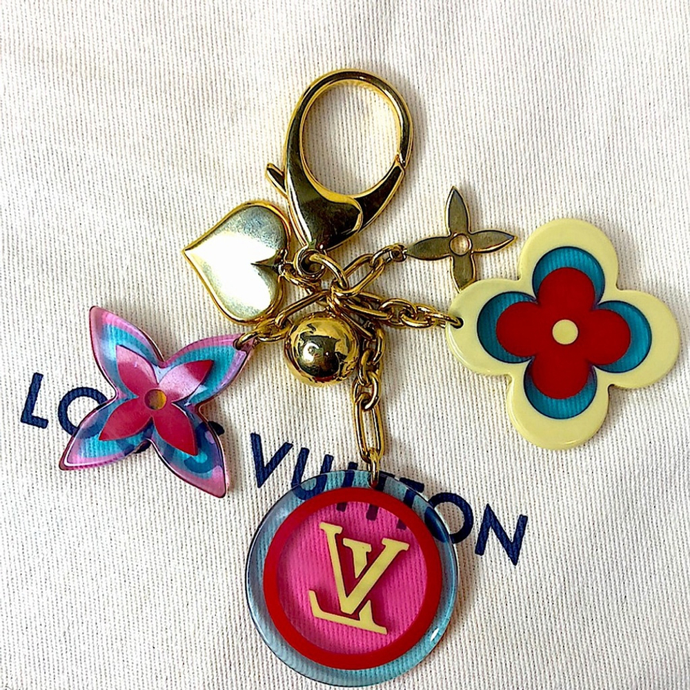 LOUIS VUITTON Bijoux Red Yellow Blue and Gold Plated Ball Flower Heart Charms - Picture 10 of 17